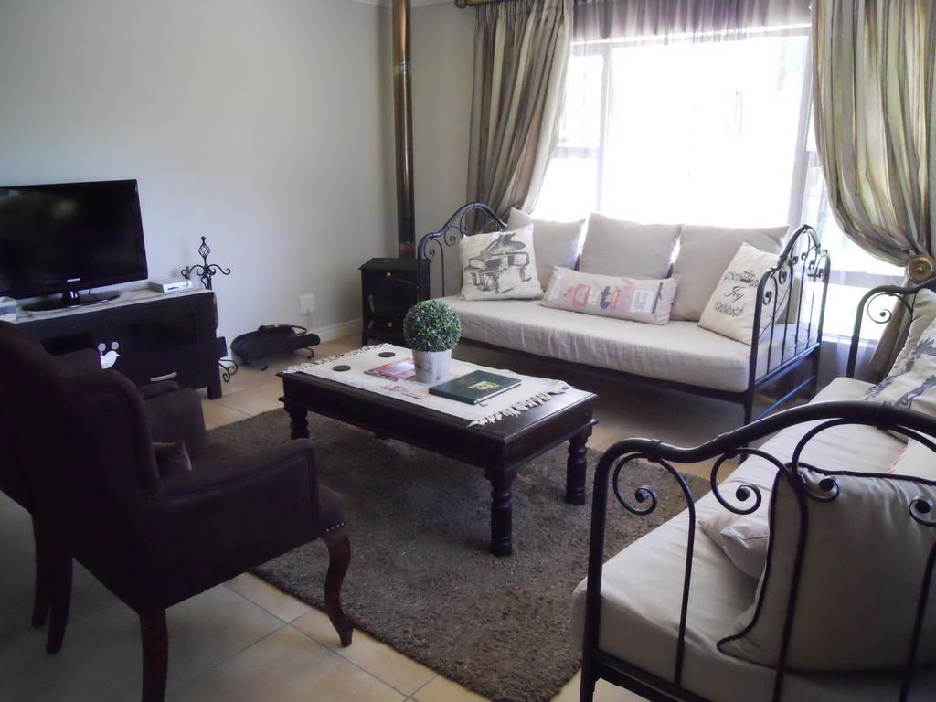 Affittacamere Bella Vista Self Catering Clarens Esterno foto